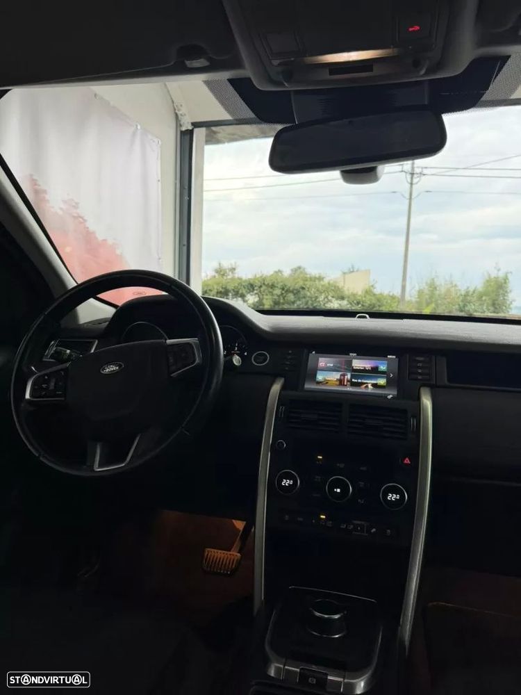 Land Rover Discovery 2.0 TD4 HSE Luxury Auto - 8