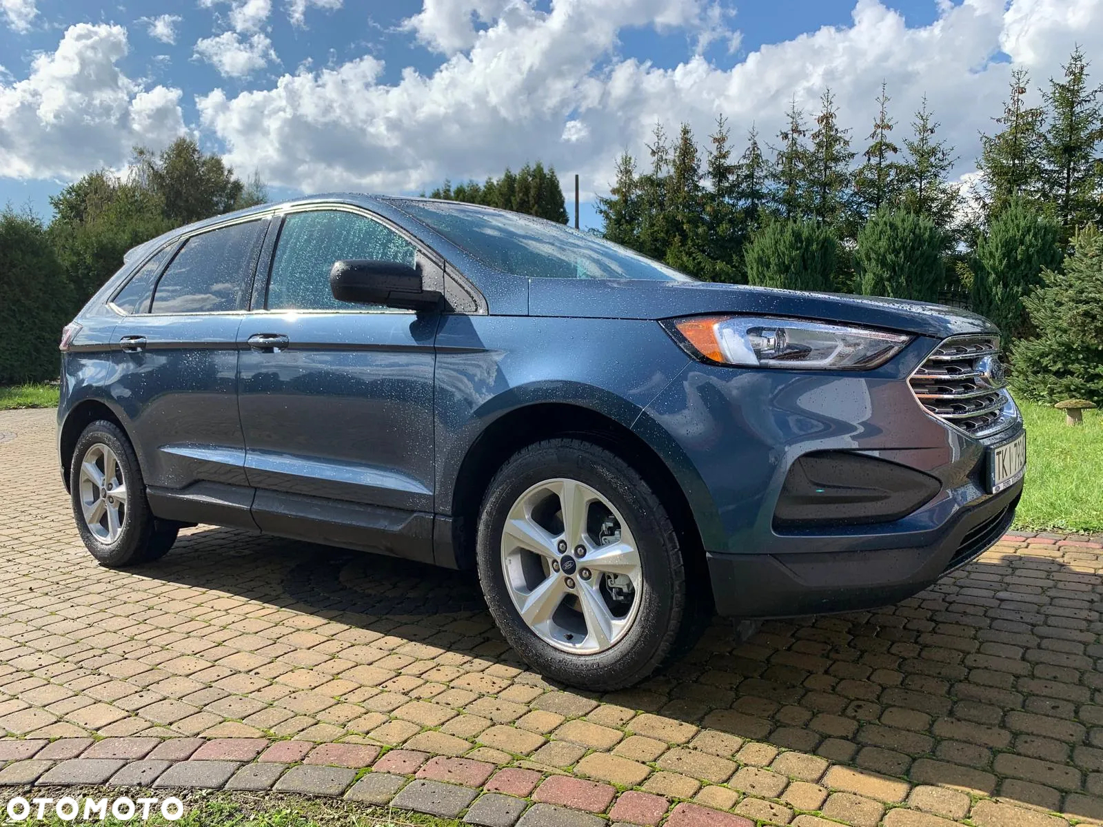 Ford Edge - 2