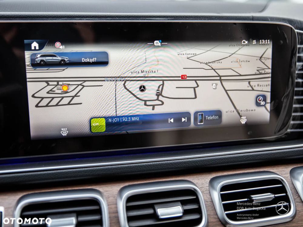 Mercedes-Benz GLS - 12