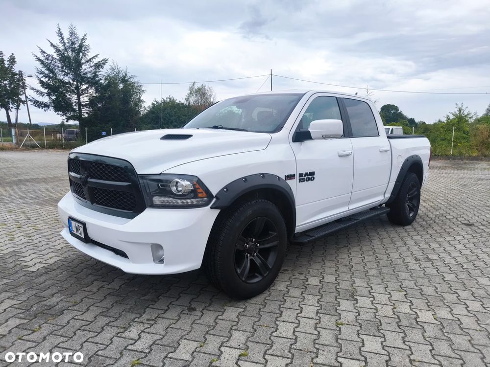 Dodge RAM - 1