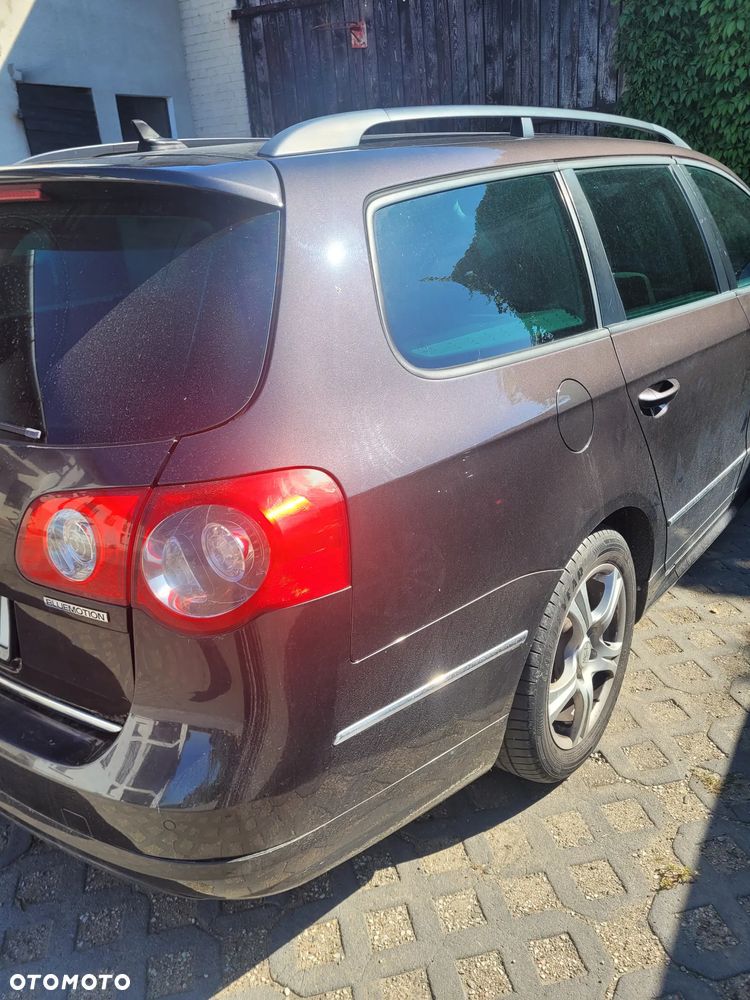Volkswagen Passat 1.6 TDI DPF BlueMot Highline - 10
