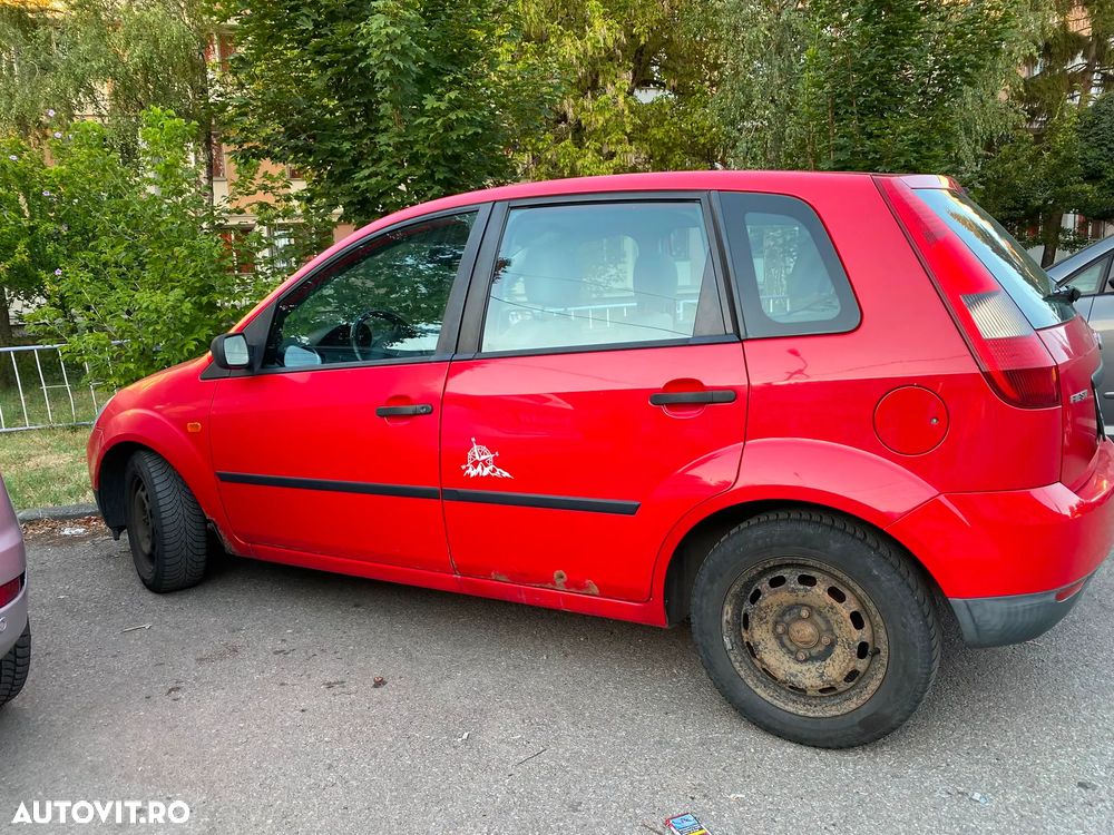 Ford Fiesta 2003 photo 4