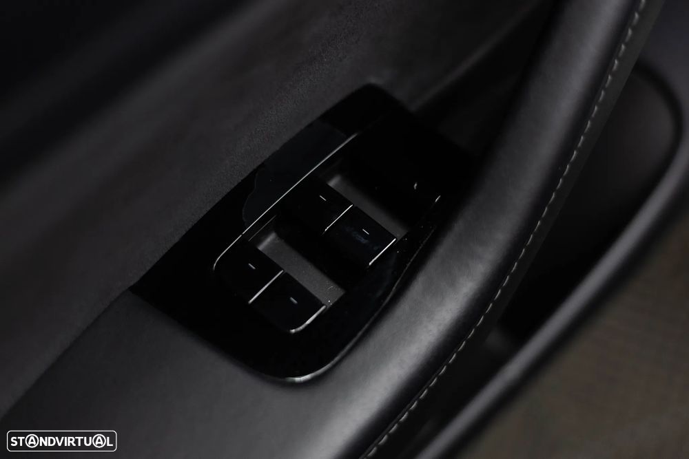 Tesla Model 3 Long Range AWD Dual Motor - 31