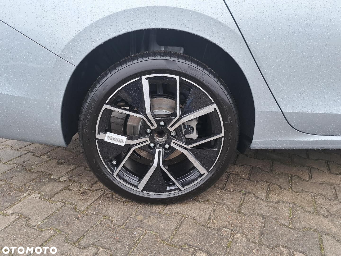 Volkswagen Passat - 18