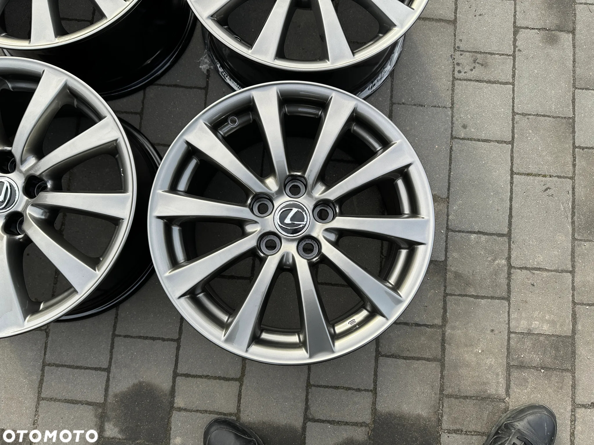 FELGI ALUMINIOWE Lexus Toyota r17 kola alufelgi 5x114.3 GRAFIT ET45 8JX17H2 - 13