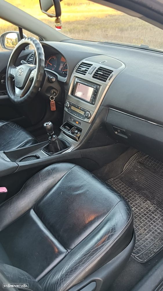 Toyota Avensis SW - 6