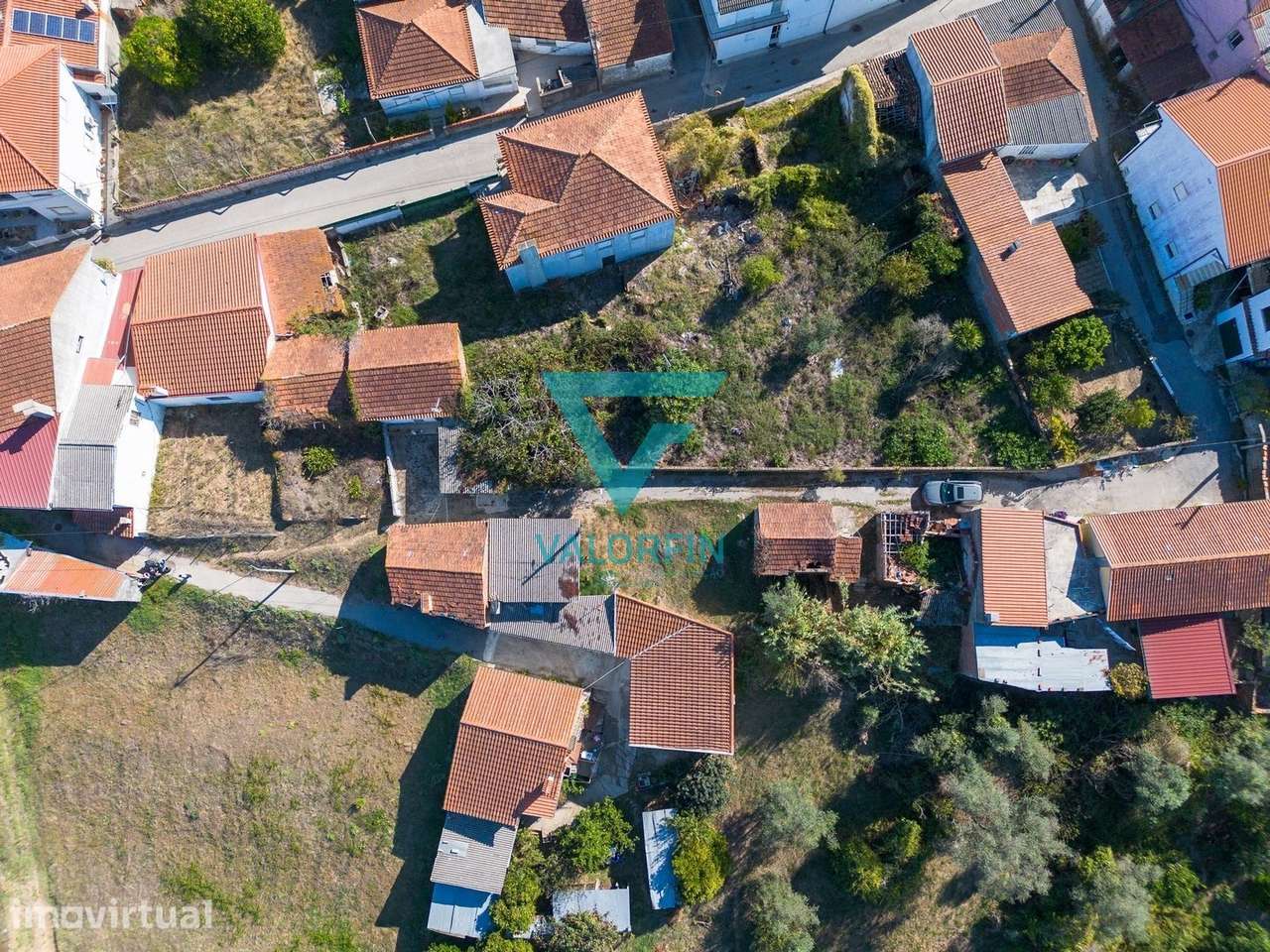 MORADIA T1 E T2 PARA REMODELAÇÃO E TERRENO | SOURE - Grande imagem: 2/16