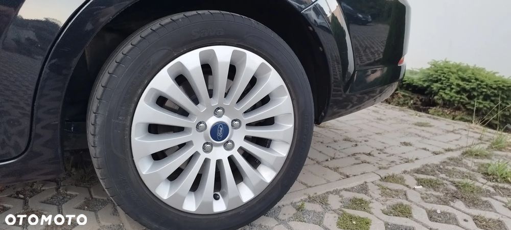 Ford Mondeo 2.2 TDCi Titanium - 23
