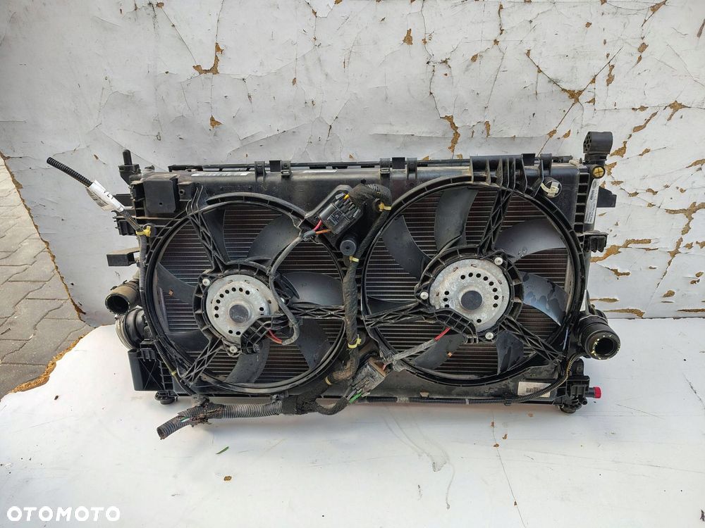 CHŁODNICA WENTYLATOR 22915609 OPEL INSIGNIA A FL LIFT 2.0 CDTI - 2