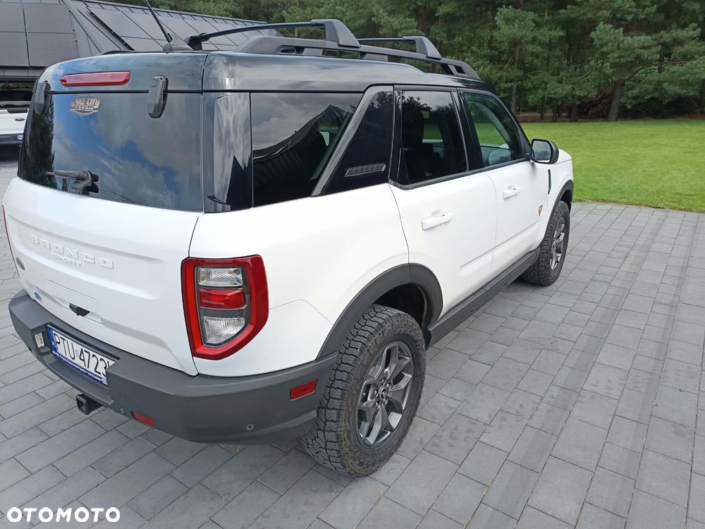 Ford Bronco - 5