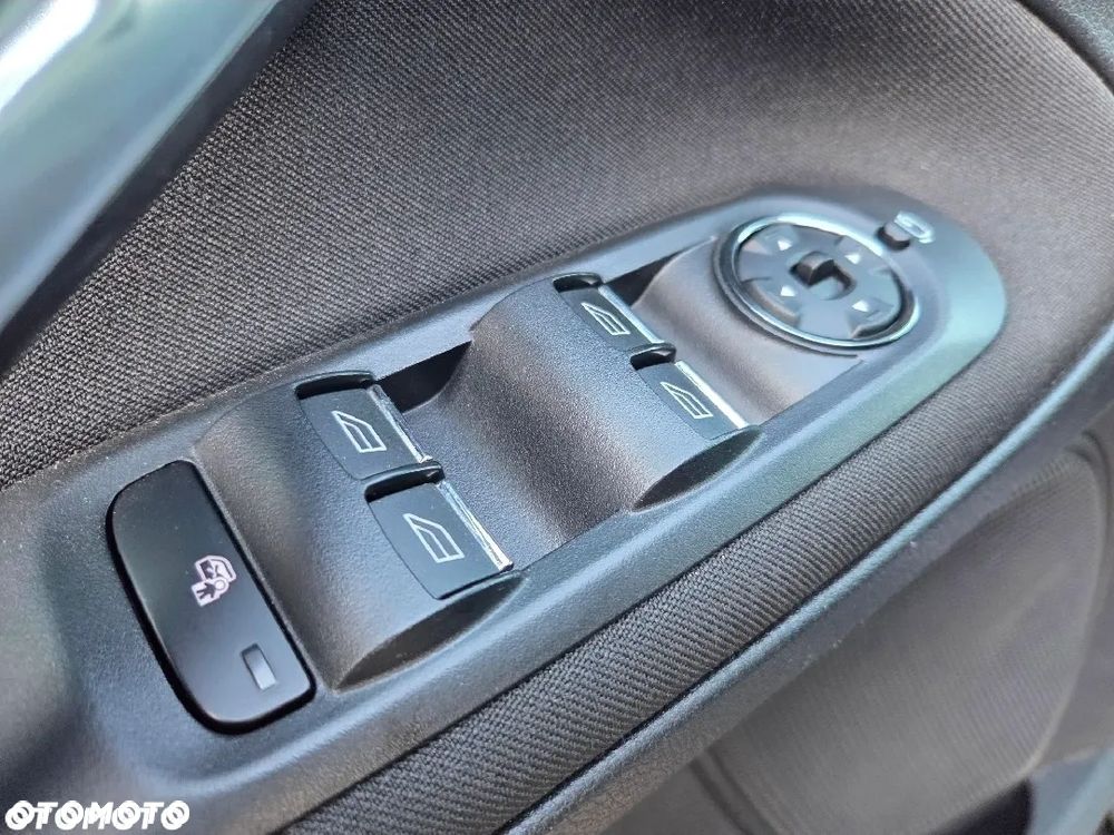 Ford S-Max - 24