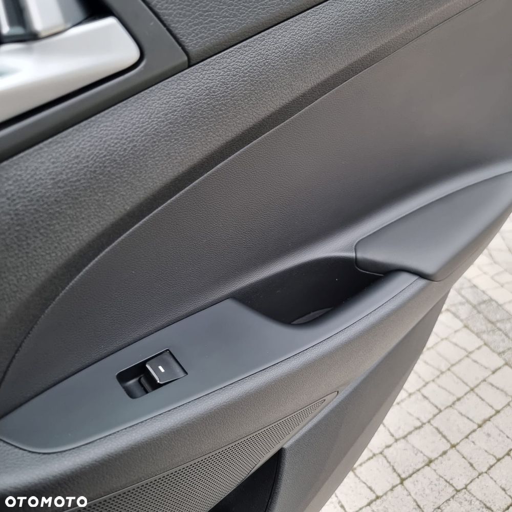 Hyundai Tucson blue 1.6 CRDi 2WD Select - 31