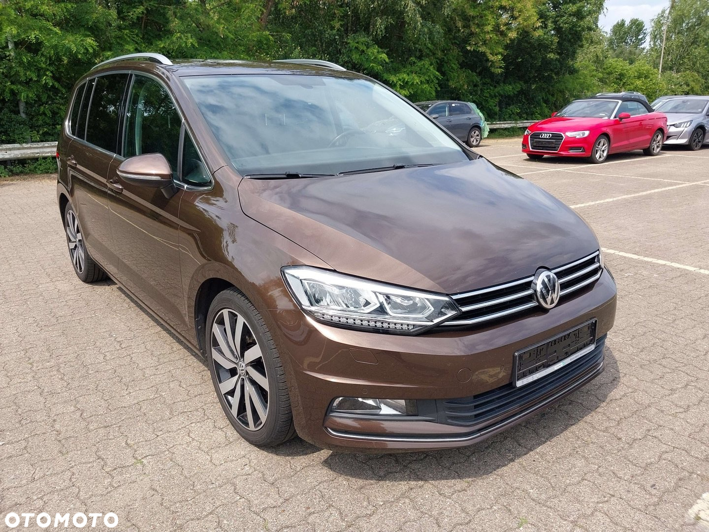 Volkswagen Touran 2.0 TDI BMT Highline DSG - 2