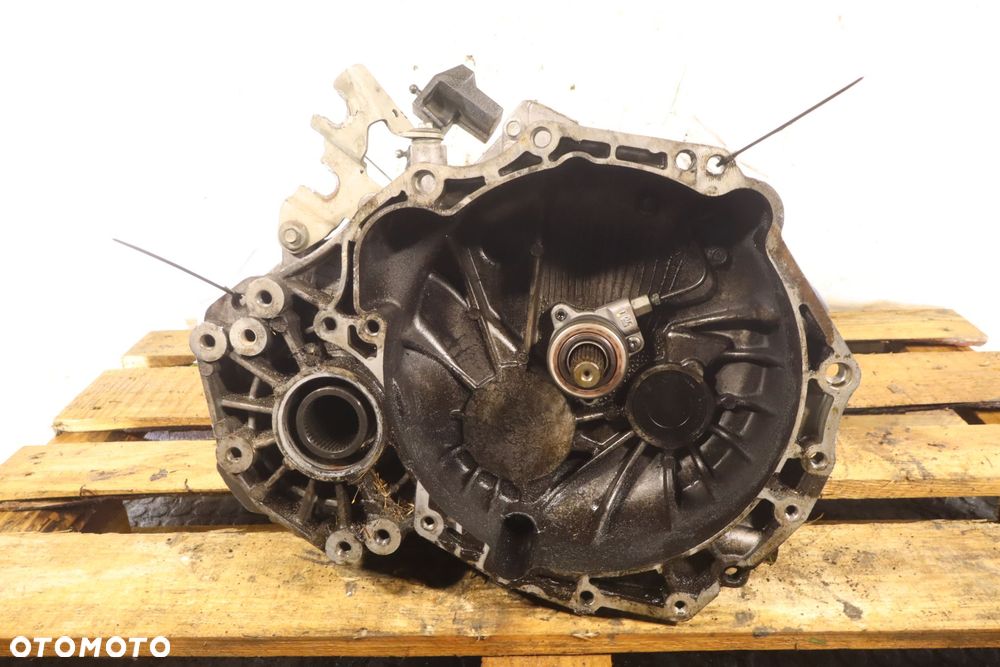 SKRZYNIA BIEGÓW 5 BIEGOWA OPEL ANTARA 2.4 MW4537 - 1