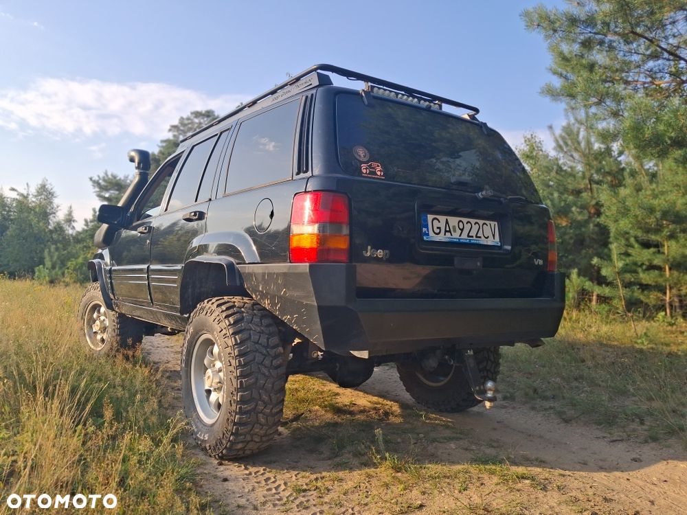 Jeep Cherokee - 3