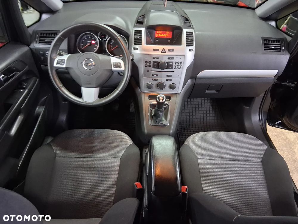 Opel Zafira 1.8 - 9