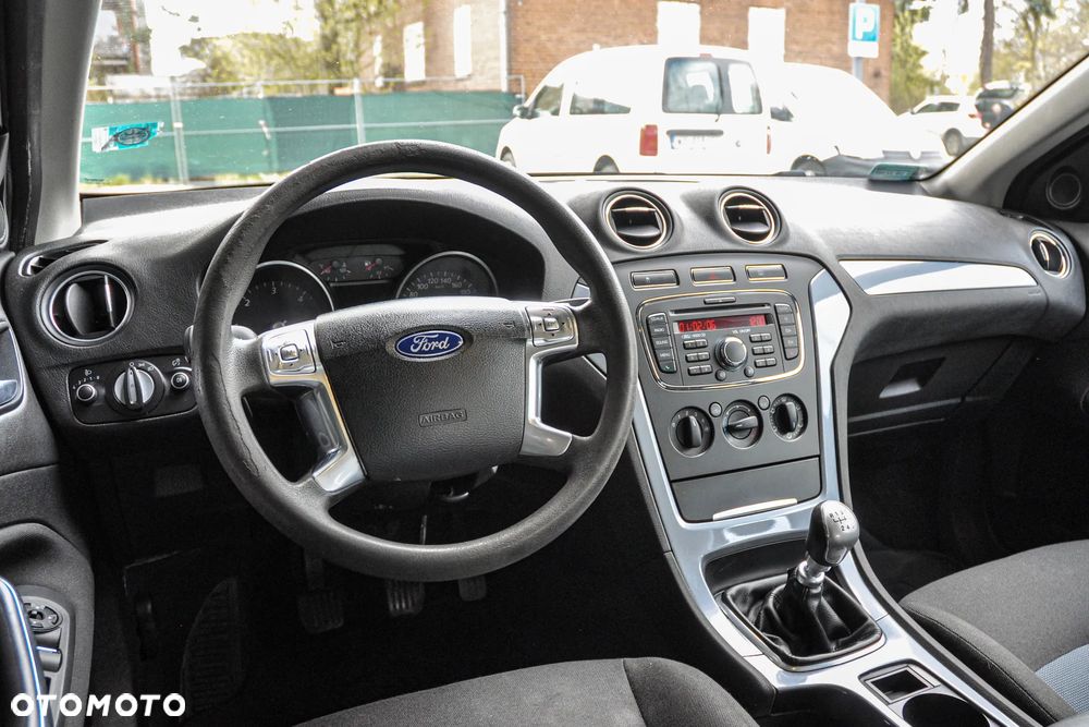Ford Mondeo - 9