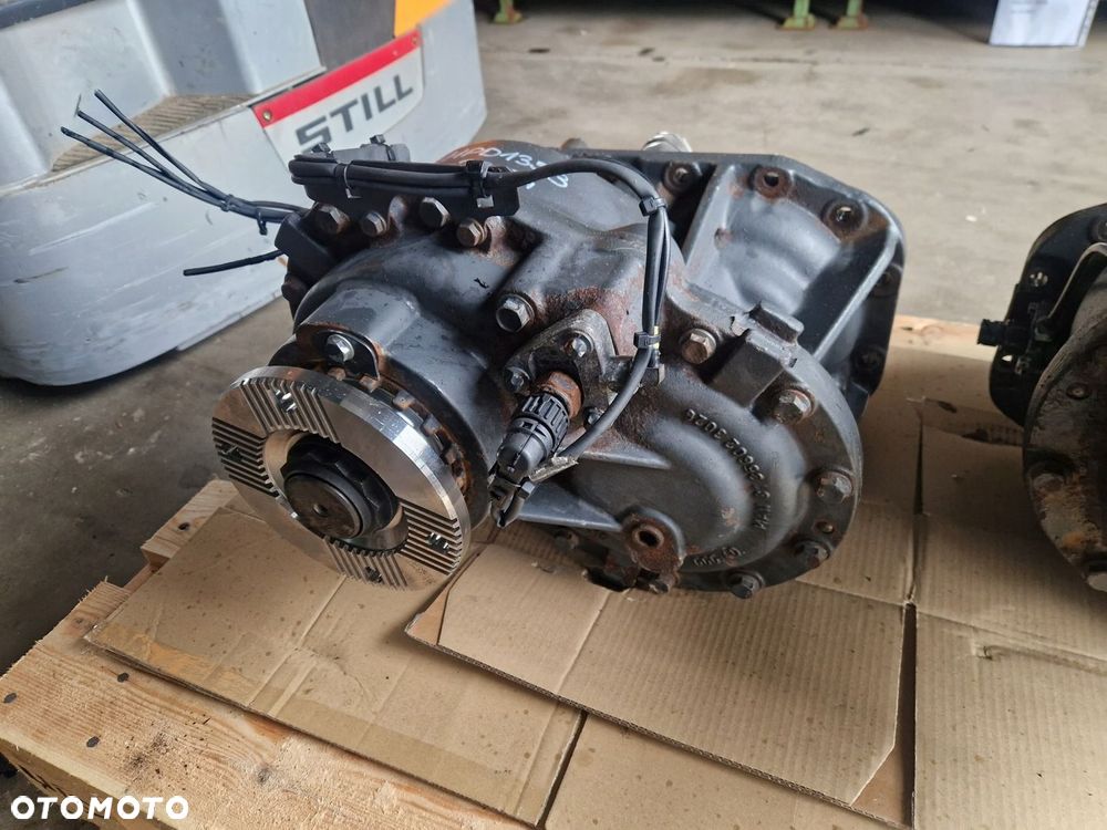 Wkład mostu Przelotowy Mercedes Actros Antos Arocs RT233 HD7 2924 6x4 8x4 - 1