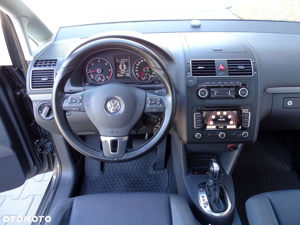 Volkswagen Touran 1.6 TDI DPF BlueMotion Technology DSG STYLE - 28