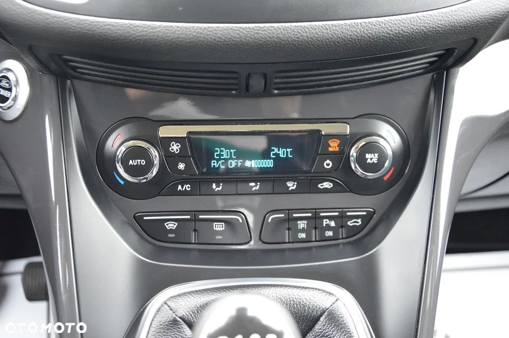 Ford Kuga 2.0 TDCi 4WD Titanium - 14