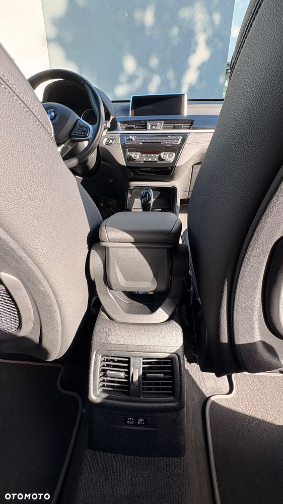 BMW X1 sDrive18i Sport Line - 8
