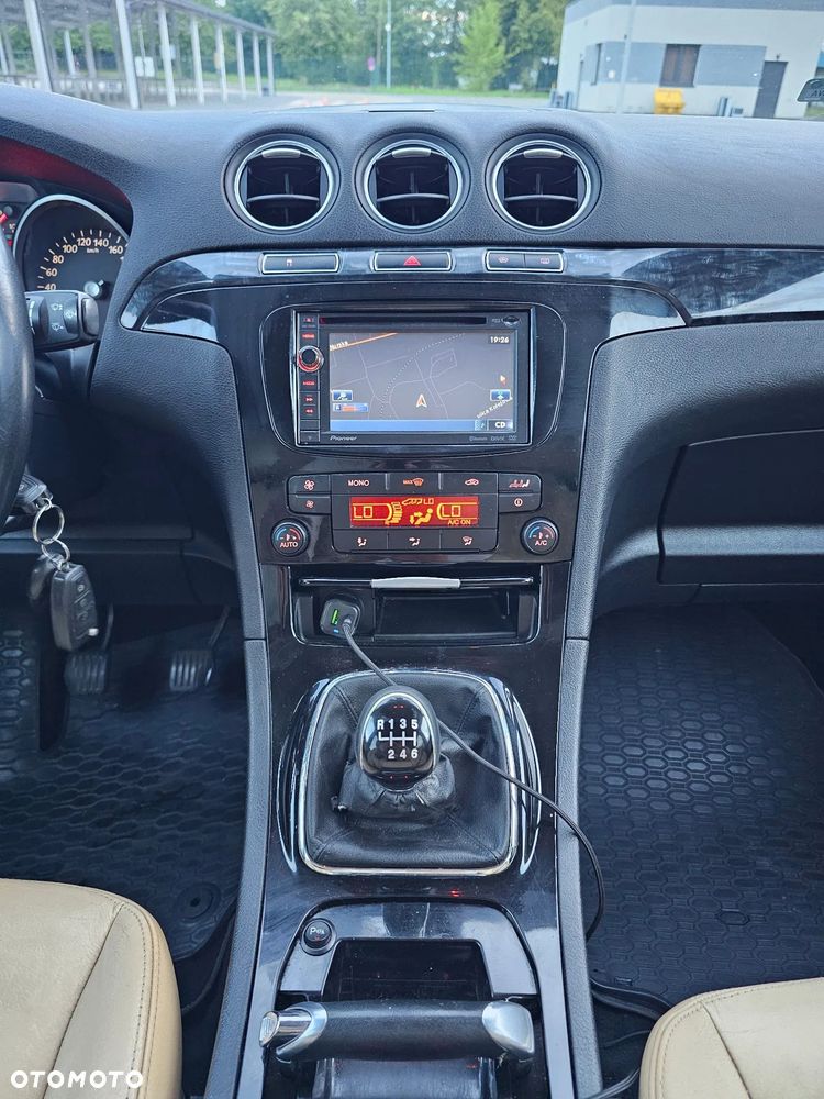 Ford Galaxy 2.0 TDCi Titanium - 11
