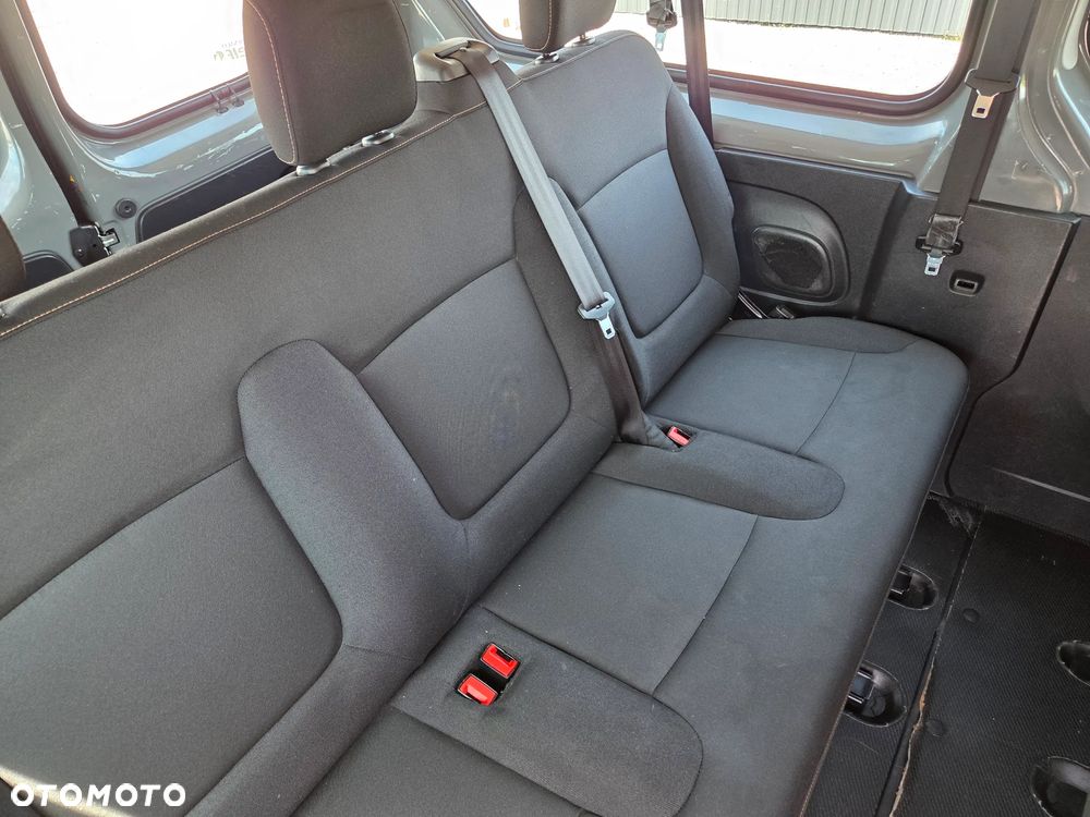 Renault Trafic 1.6 125KM / LONG / 9-osobowy /Klima / Sprowadzony - 11