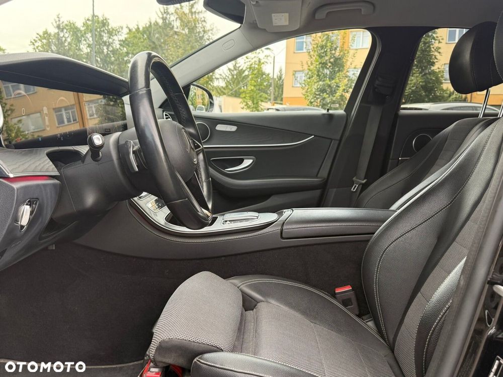 Mercedes-Benz Klasa E 220 d AMG - 12