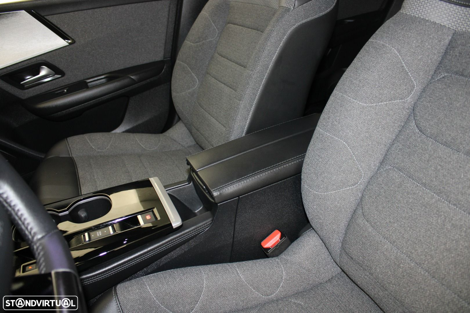 Citroën C5 X 1.2 PureTech Feel EAT8 - 31