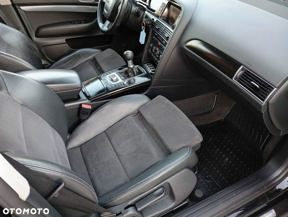 Audi A6 Avant - 11