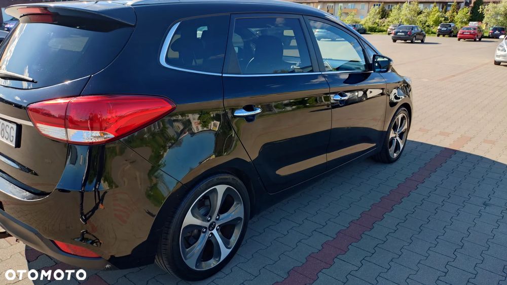 Kia Carens 1.7 CRDi XL 7os - 11