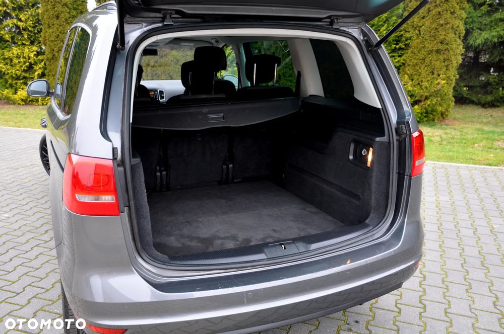 Volkswagen Sharan 2.0 TDI DSG BlueMotion Technology Comfortline - 24
