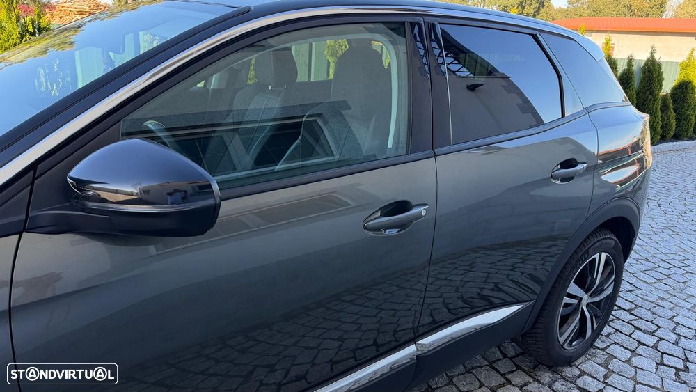 Peugeot 3008 BlueHDi 130 Stop & Start EAT8 Allure - 4
