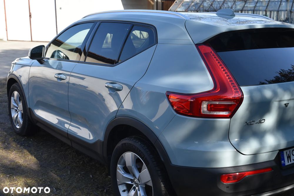 Volvo XC 40 T5 AWD Geartronic Momentum Pro - 3