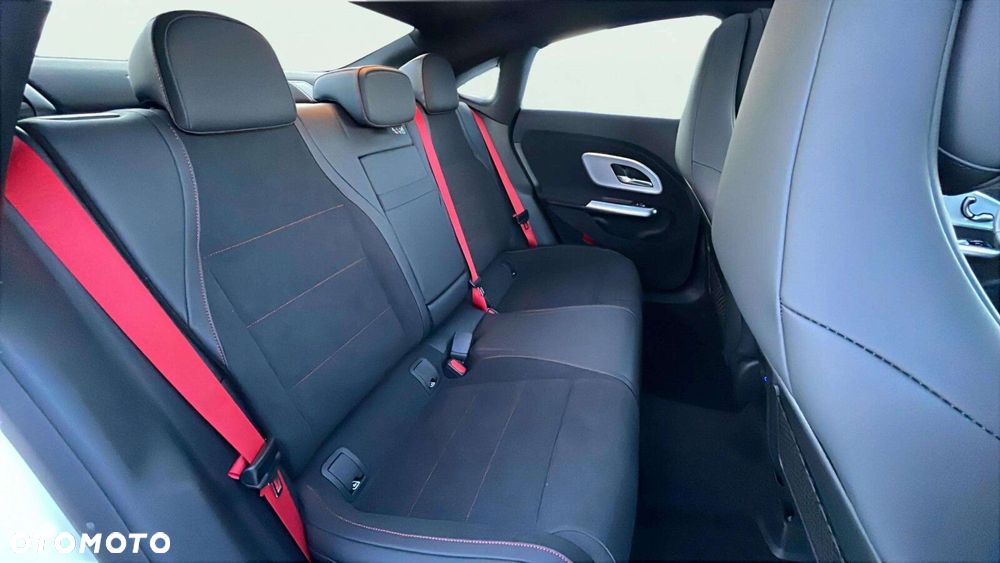 Mercedes-Benz CLA - 19