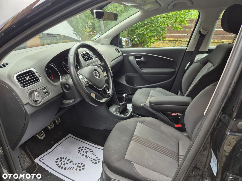 Volkswagen Polo 1.4 TDI Blue Motion Technology Allstar - 5