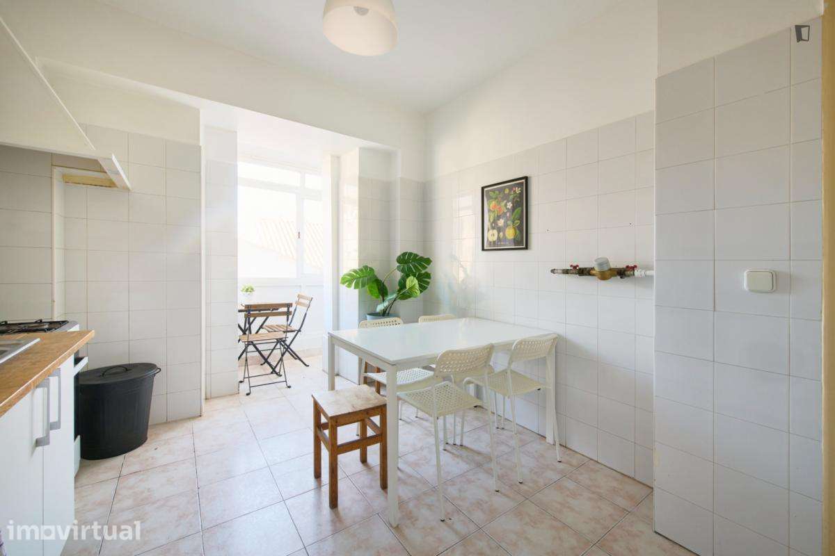 Quarto - localizado em Arroios Lisbon - Grande imagem: 4/28