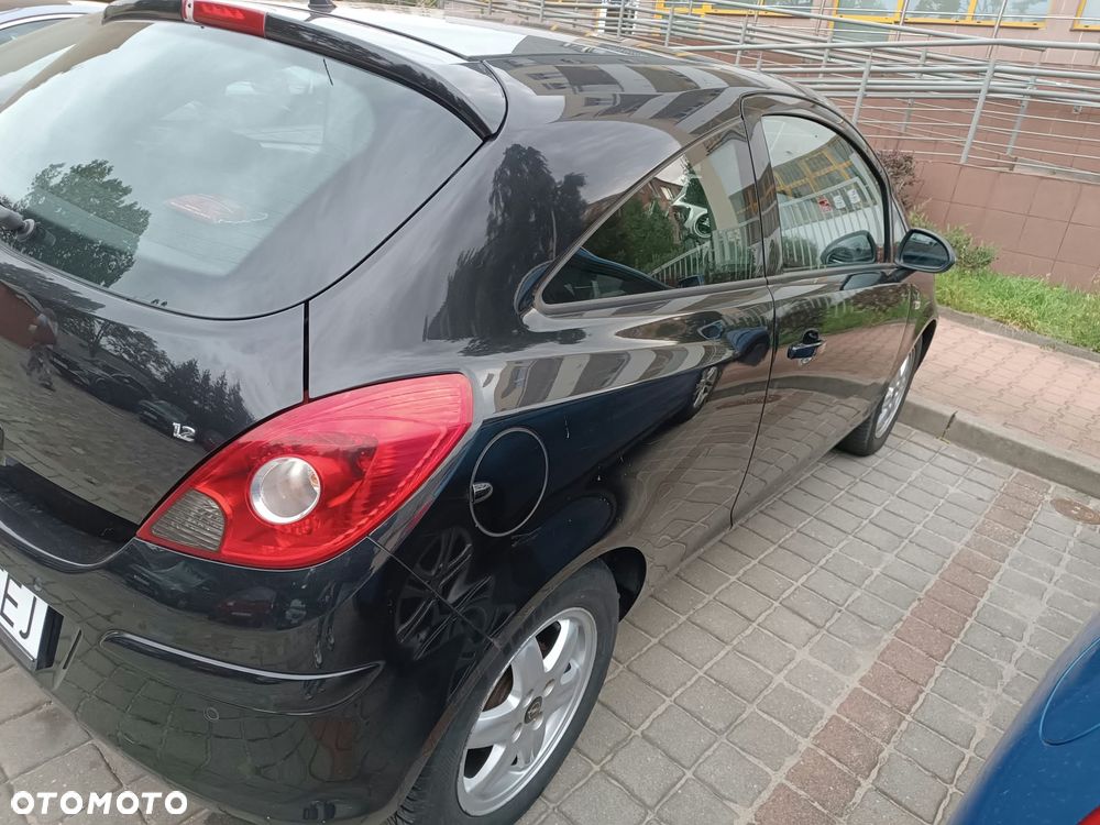 Opel Corsa - 4