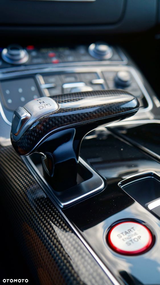 Audi S8 Plus 4.0 TFSI Quattro - 31