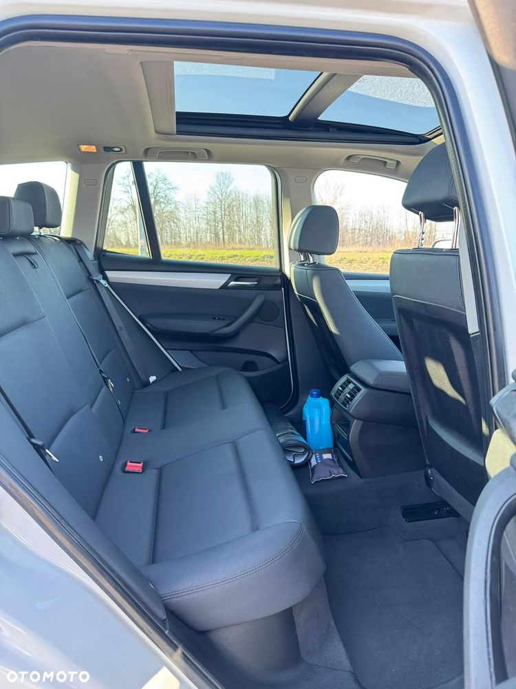 BMW X3 xDrive28i - 12