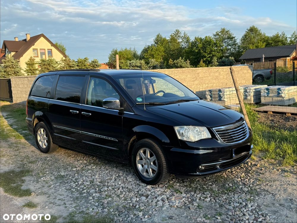 Chrysler Town & Country 3.6 Limited - 1