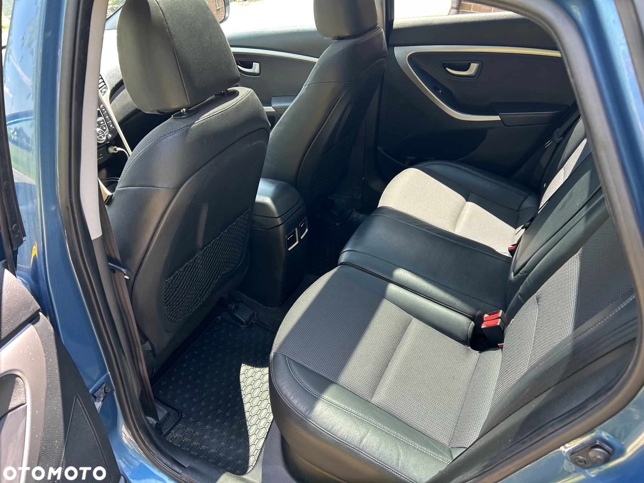 Hyundai i30 1.6 CRDi BlueDrive Premium - 7