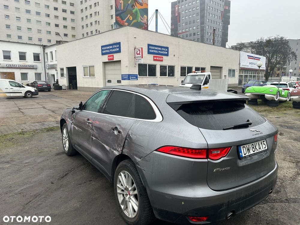 Jaguar F-Pace 2.0 i4D AWD Chequered Flag - 19