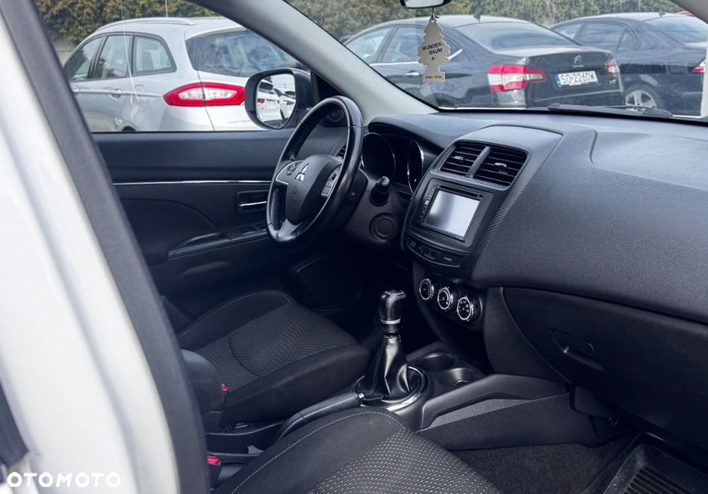 Mitsubishi ASX - 12