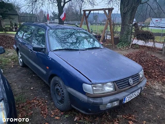 Volkswagen Passat 1.8 CL - 2