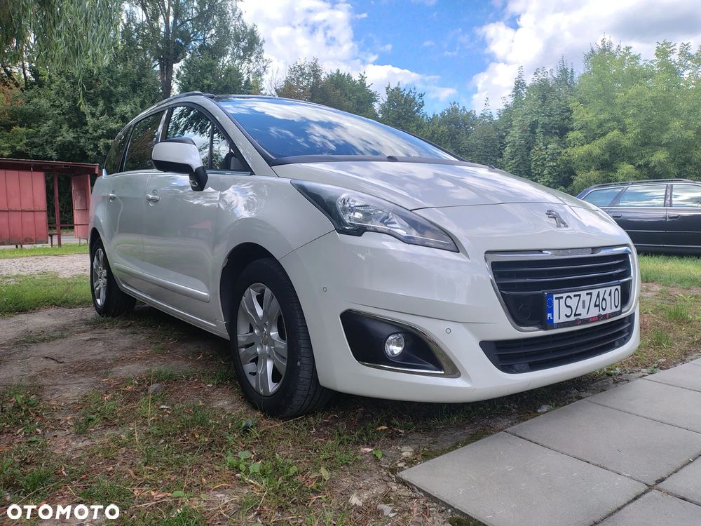 Peugeot 5008 1.6 THP Allure 7os - 11