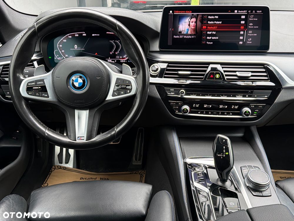 BMW Seria 5 530e PHEV M Sport - 11