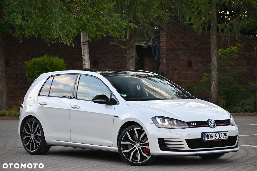 Volkswagen Golf 2.0 TSI BMT GTI Performance DSG - 4