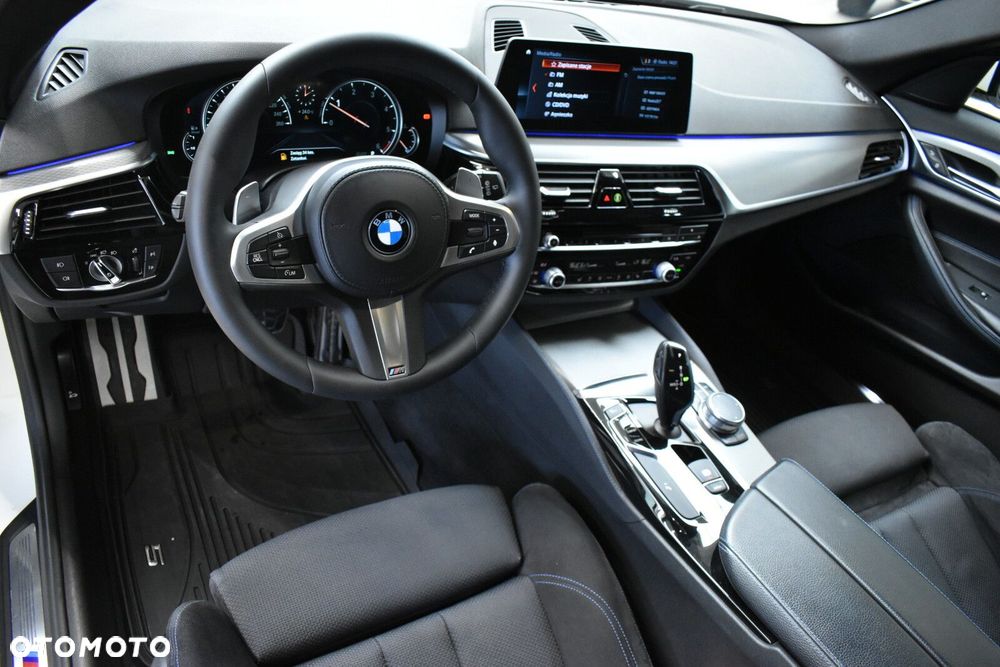 BMW Seria 5 520d xDrive M Sport sport - 5