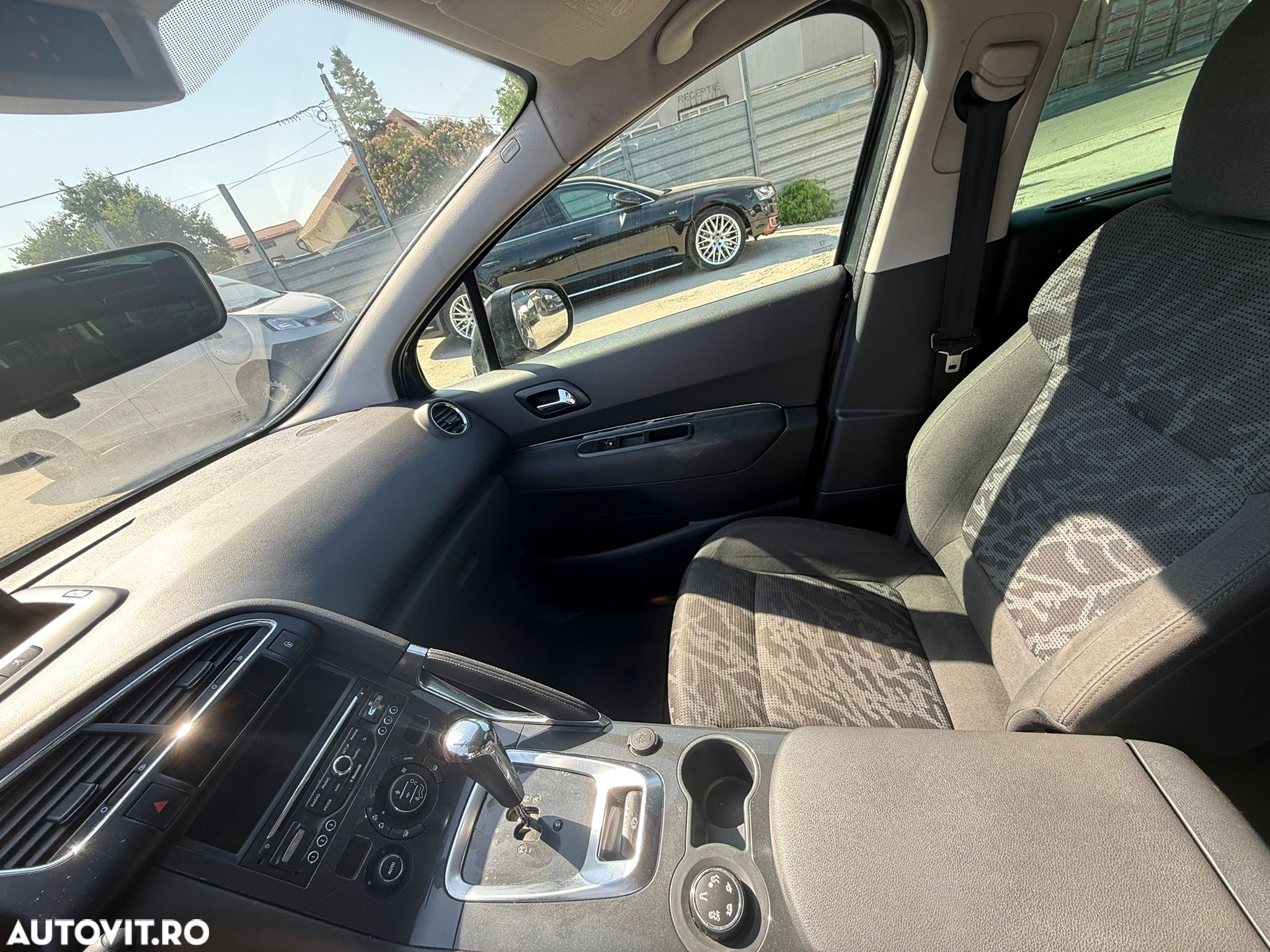 Peugeot 3008 1.6 HDI FAP STT Active - 8